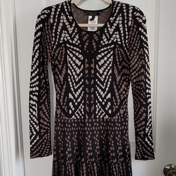 BCBGMaxazria Stretch Printed Long Sleeve Dress - Picture 2 of 9